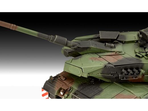 Maquette militaire : Model set Tank Leopard 2A7A1 1/35 - Revell 63360  63360