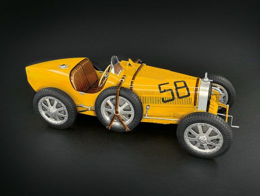 Maquette automobile : Bugatti 35B Roadster 1/12 - Italeri 4716