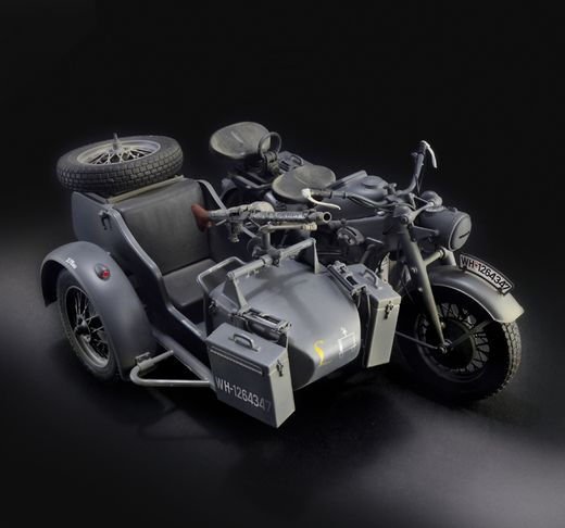 Maquette militaire : Zündapp KS 750 Sidecar - 1:9 - Italeri 7406 07406