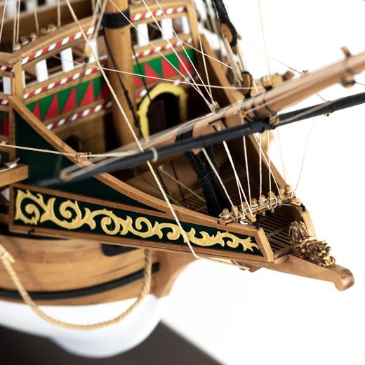 Maquette bateau bois - Galion HMS Revenge 1588 - Amati 1300/08