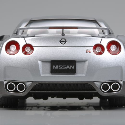Maquette voiture de sport : Nissan GTR - 1/24 - Tamiya 24300 - france-maquette.fr