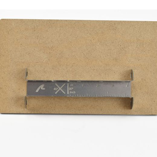 Outils pour maquette en bois - Micro boîte à onglet avec scies de précision - Artesania Latina 27303
