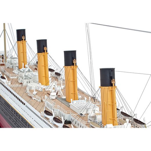 Titanic 1/250 - Amati B1606