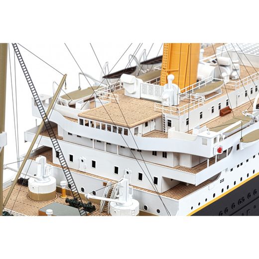 Titanic 1/250 - Amati B1606