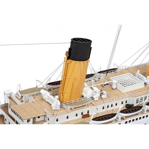 Titanic 1/250 - Amati B1606