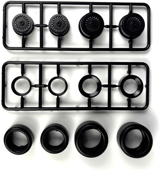 Maquette voiture plastique : BMW 320 E21 Turbo Gr.5 1980 DRM Zolder Westphalia Cup Winner 1/24 - Beemax 24028