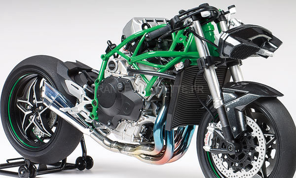 moto kawasaki maquette