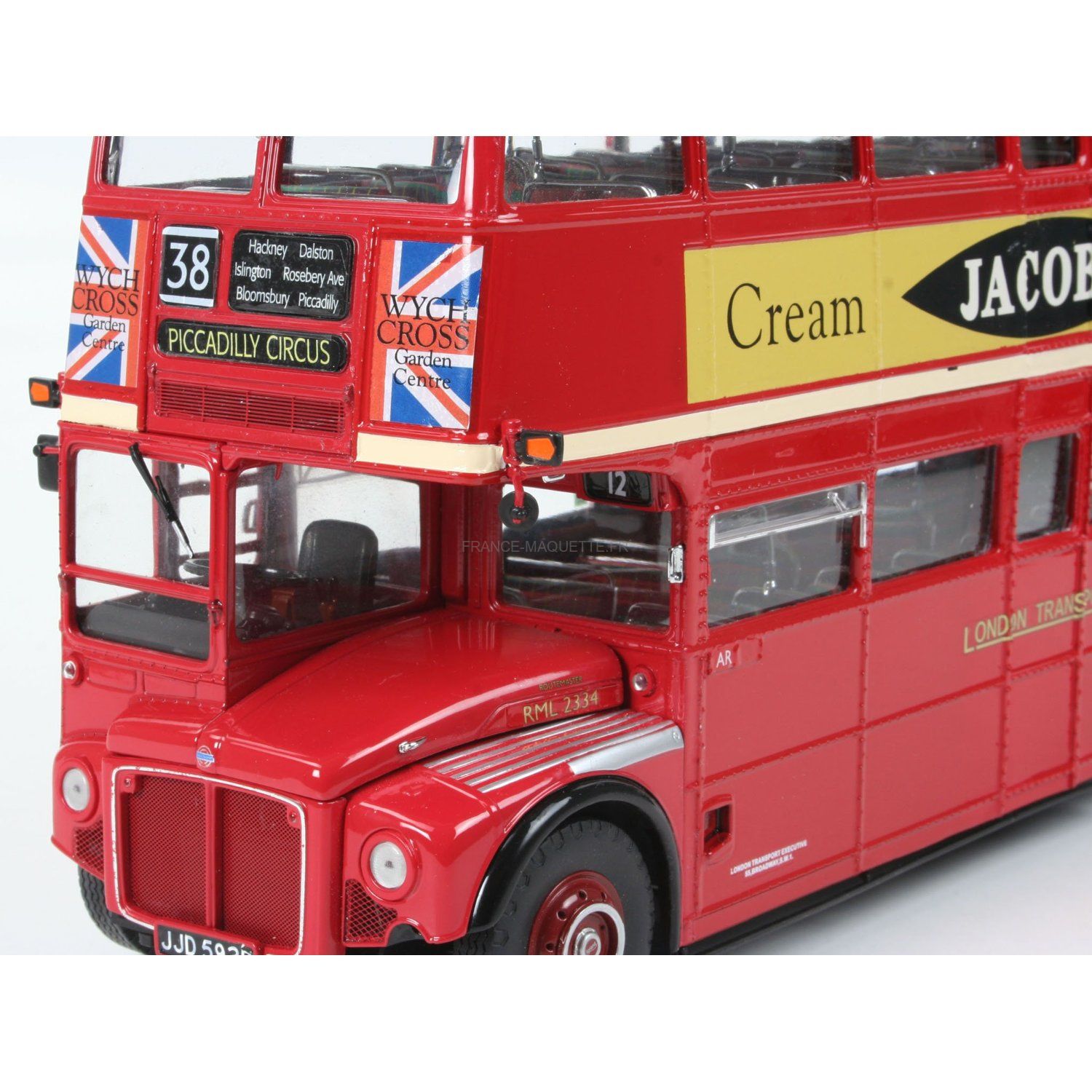 Автобус 1 24. Revell 07651 London Bus 1/24. Revell 07651. 07651 Лондонский автобус Revell. Revell 1/24 London Bus.